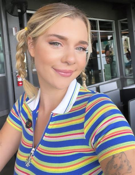 r/gabbiecarter|Gabbie Carter Is So Perfect And Cute .